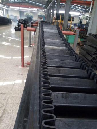 The principle of Chevron Conveyor Belt
