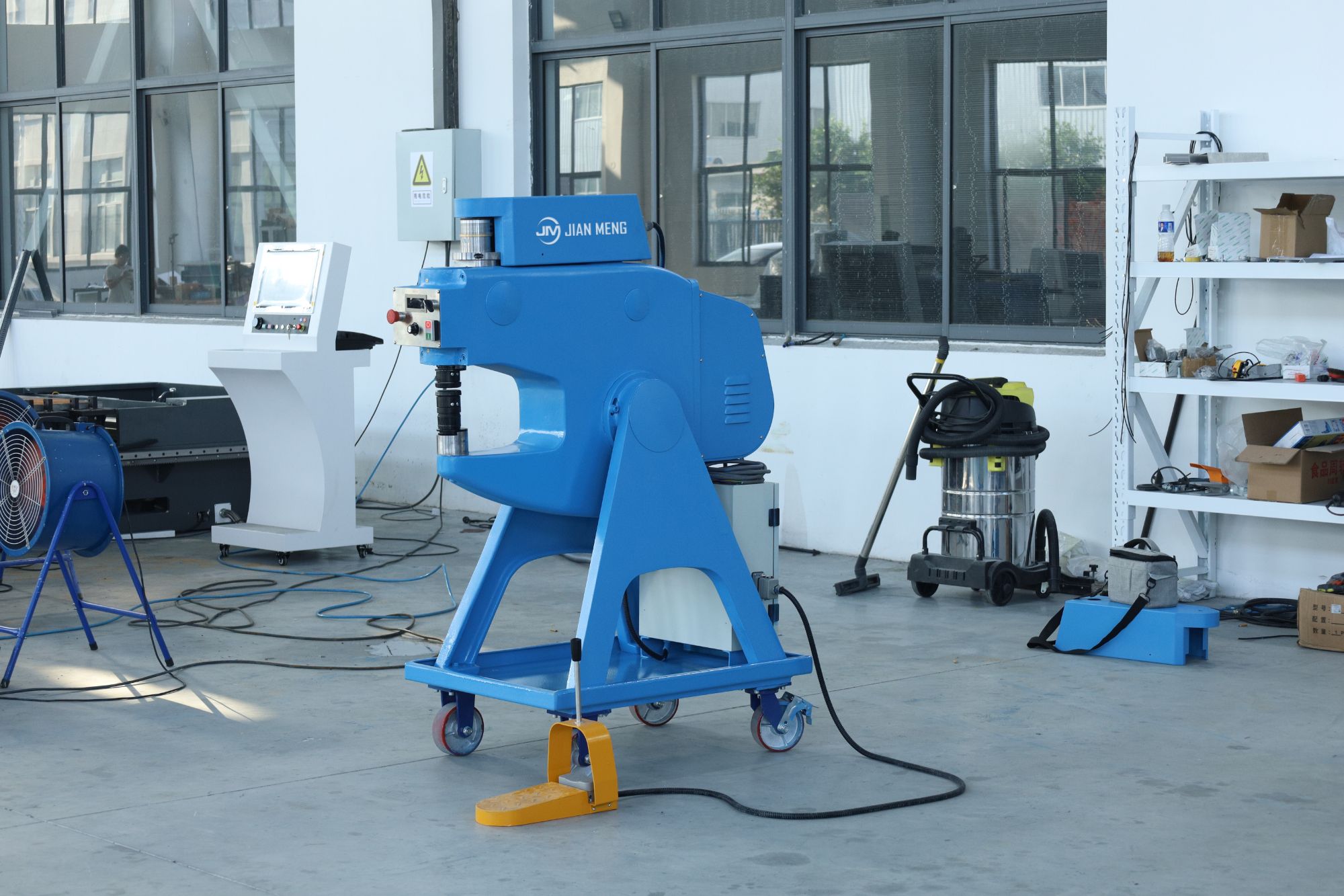 Top Shrinking Machine Solutions in China: Enhance Efficiency & Quality