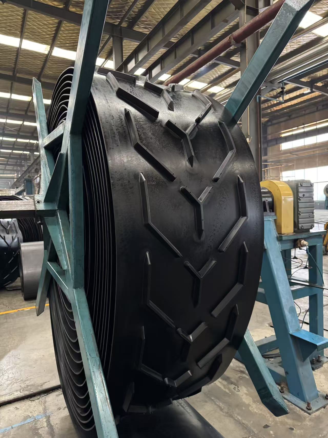 OEM Chevron Belt Supplier: Key Factors for Selecting a Reliable Partner